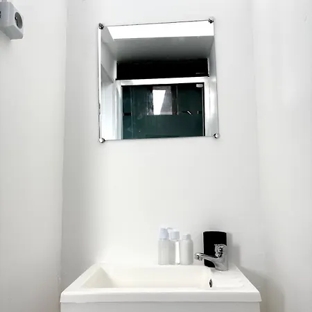 Apartment Le Spot 5min Du Centre De Valenciennes , Wifi, Anzin