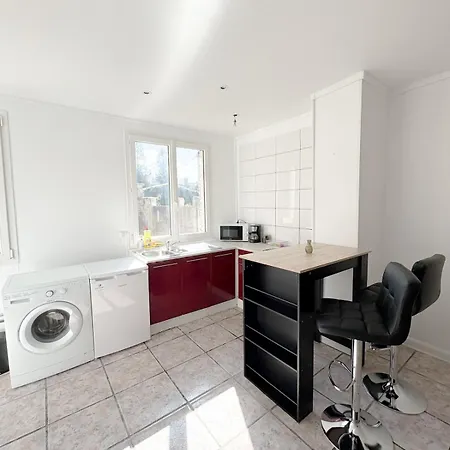 Apartment Le Spot 5min Du Centre De Valenciennes , Wifi, Anzin